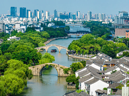 Wumen Bridge & Canglang Pavilion & Master of the Nets Garden & Ligong Causeway Private Car Day Tour