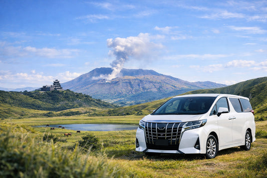 (Fukuoka Departure) Kumamoto Private Car Charter Day Tour | Kumamoto Castle, Suizenji Jojuen Garden, Kumamoto Bear Square, Mount Aso, Kusasenri, Kamishikimi Kumanoza Shrine, Aso Shrine, Shirakawa Suigen, Daikanbo | Private Customized Tour