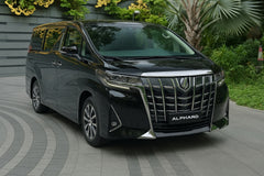 Singapore Car Rental with Driver by The Premium Limo Services (with Tour Guide Add - on)