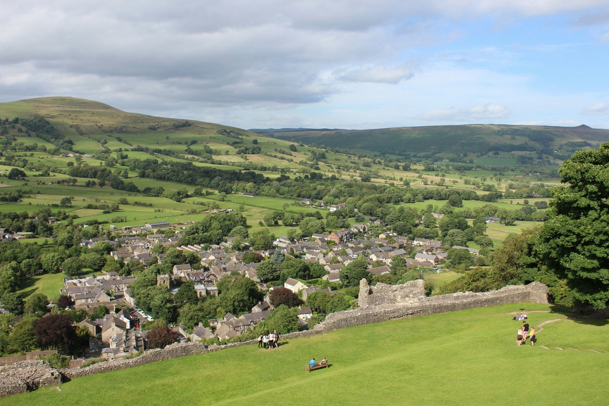 [Manchester Departure] Peak District National Park & "Darcy Manor" Chatsworth House One - Day Private Car Tour (1 - 6 Passengers) | Chinese Driver - Guide Service