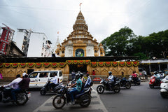 Pune Highlights: Day Tour from Mumbai with Private Car & Guide