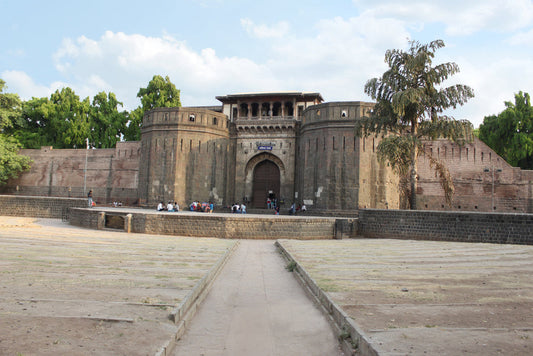 Pune Highlights: Day Tour from Mumbai with Private Car & Guide