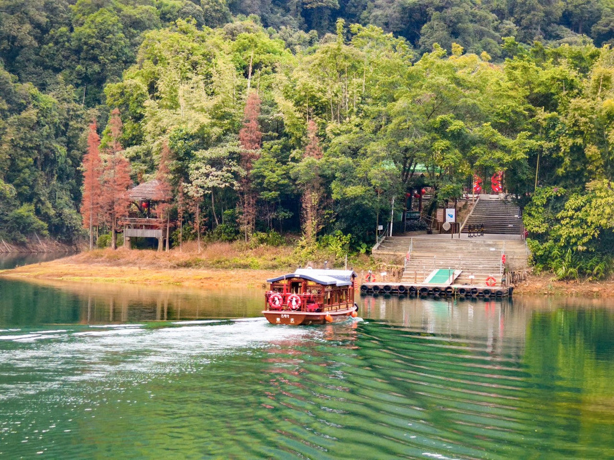 Zhaoqing City One - Day Private Car Charter