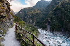 Hualien Departure: Hualien Car Rental with Driver to Taroko Gorge - Qingshui Cliffs - Container starbucks