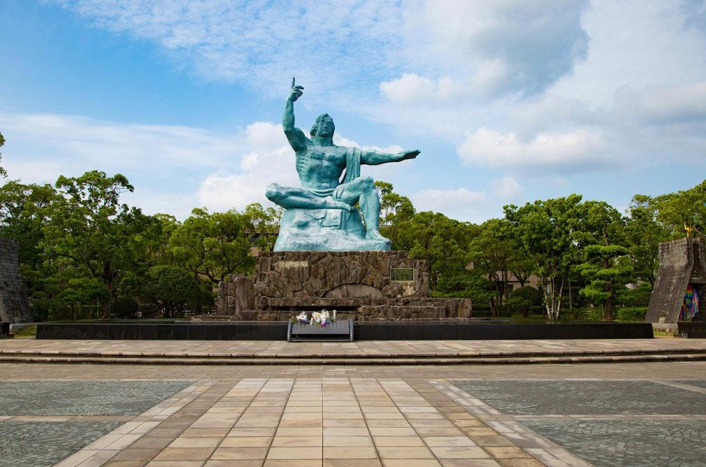 Nagasaki private car charter day tour (customized) | Huis Ten Bosch | Kujuku Islands | Peace Park | Atomic Bomb Museum | Mount Inasa | Shimabara Castle | Unzen area onsen (hot springs)
