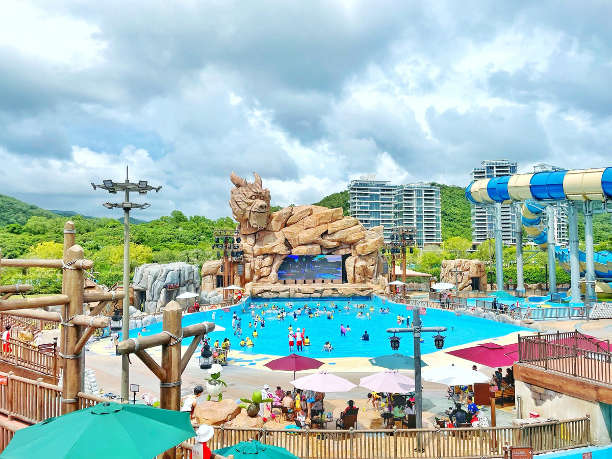 CITIC Golden Bay Water World & Dapeng Fortress Private Car Day Tour