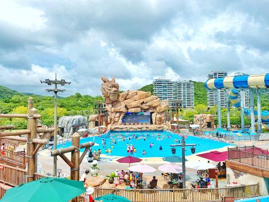 CITIC Golden Bay Water World & Dapeng Fortress Private Car Day Tour