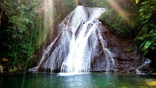 Guilin Gudong Waterfall & Li River Crown Rock Chartered Tour