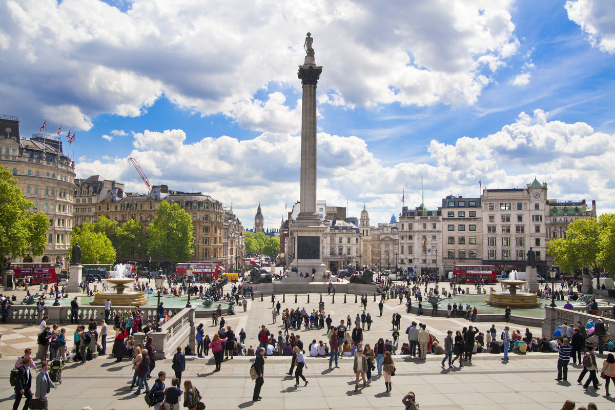 London Car Rental with Driver: Stonehenge - Bath - Oxford - Cambridge