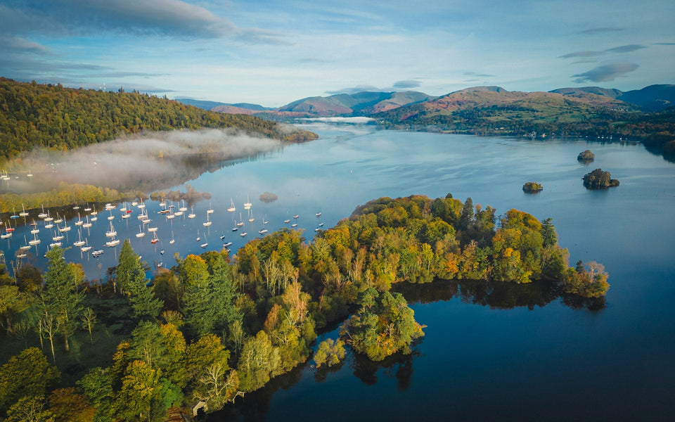 [Departure from Manchester] Lake District Chinese One - Day Chartered Tour: Lake Windermere, Three Towns Stroll, Boat Trip and Steam Train (1 - 6 Passengers) | Mandarin - Cantonese Driver - Guide Service