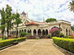 Pune Highlights: Day Tour from Mumbai with Private Car & Guide