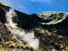Taipei Departure: Yangmingshan Car Rental with Driver to Small Oil Pit - Bamboo Lake - Hot Spring Valley