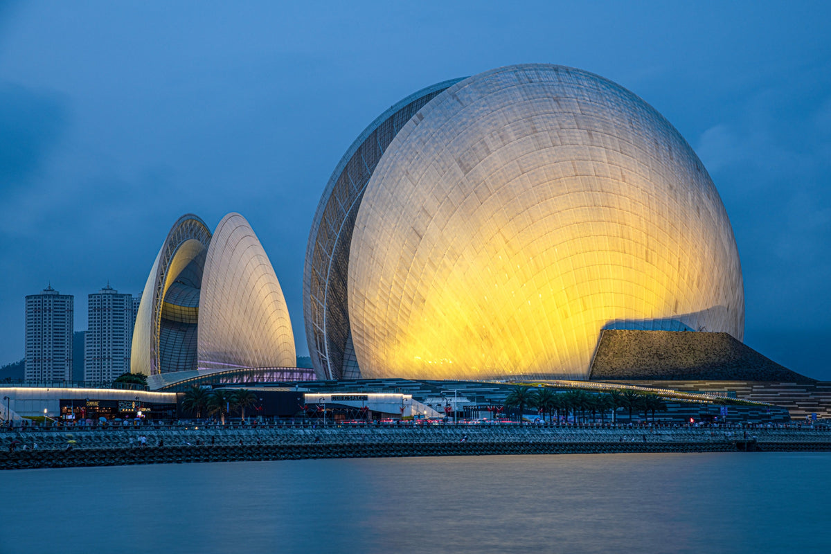 Chartered Car Tour: Round - trip Hong Kong to Zhuhai One - Day Charter