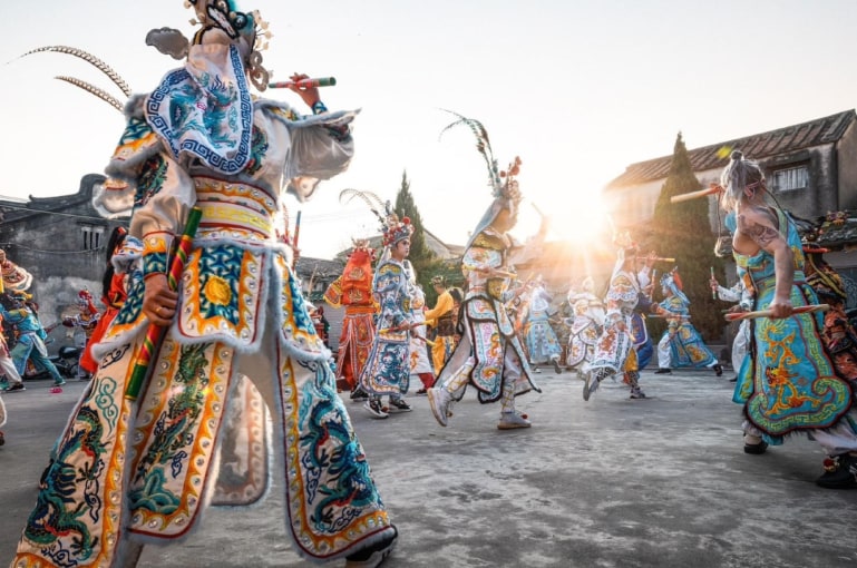 Private Car Tour: Chaozhou - Shantou - Nan'ao Island One - Day Tour