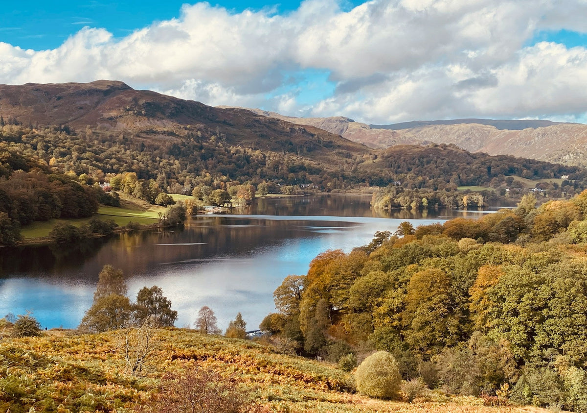 [Departure from Manchester] Lake District Chinese One - Day Chartered Tour: Lake Windermere, Three Towns Stroll, Boat Trip and Steam Train (1 - 6 Passengers) | Mandarin - Cantonese Driver - Guide Service