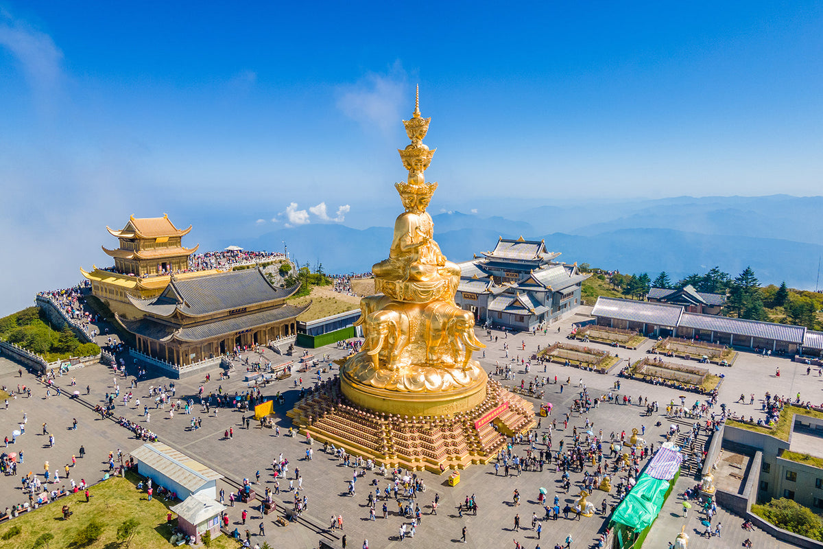 Chengdu Mount Emei - Leshan Giant Buddha private car one - day tour