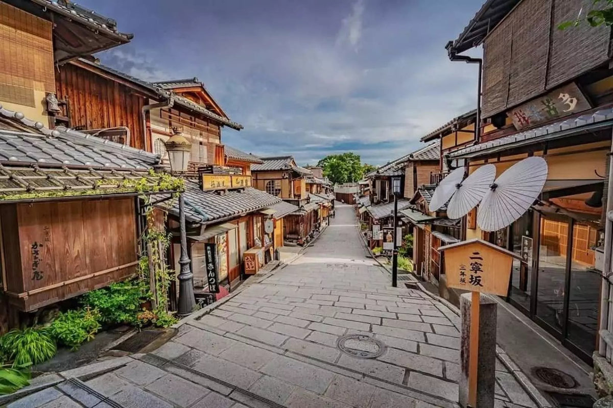 Osaka, Kyoto, Nara, Kobe, & Awaji Island Private Car Charter Tour
