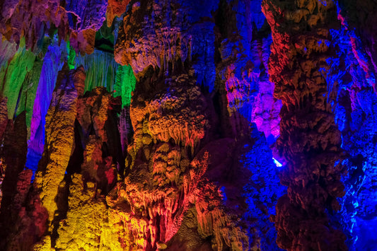 Yinziyan Cave & Shili Gallery & West Street Private Car Day Tour