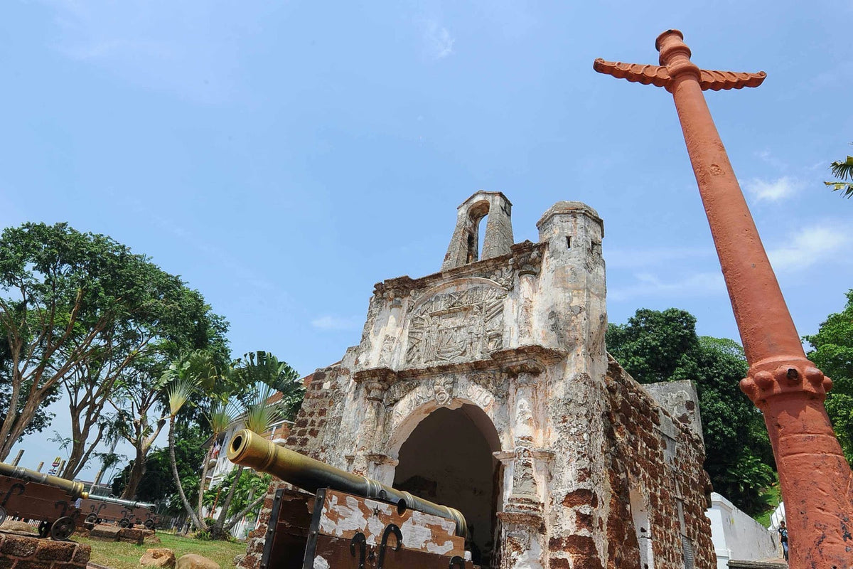 Melaka Private Car Charter from Kuala Lumpur: Encore Melaka, Jonker Walk, A'Famosa and More
